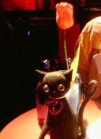 公式からちょっと拝借、手作りの黒猫だそうです 公式からちょっと拝借、手作りの黒猫だそうです